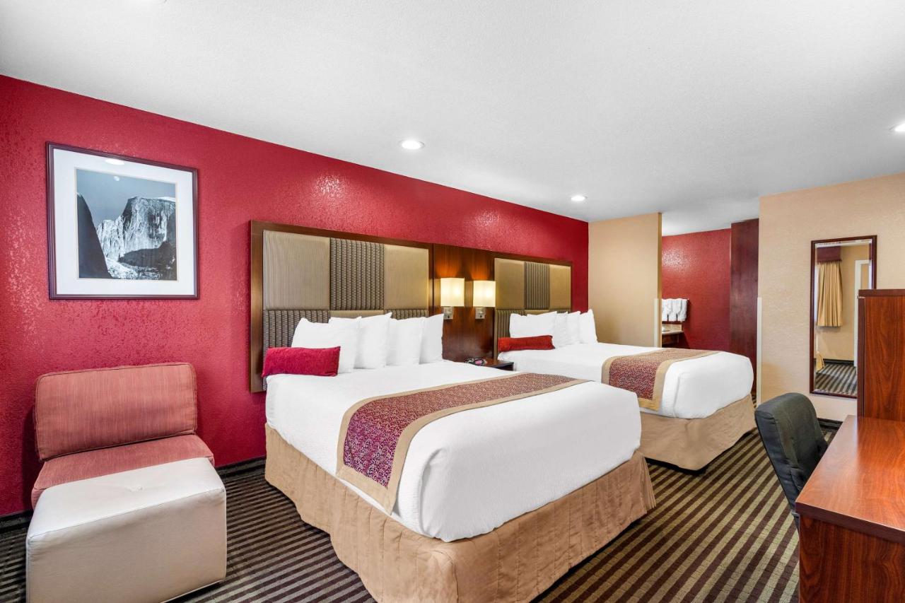 | Best Western Plus Yosemite Way Station