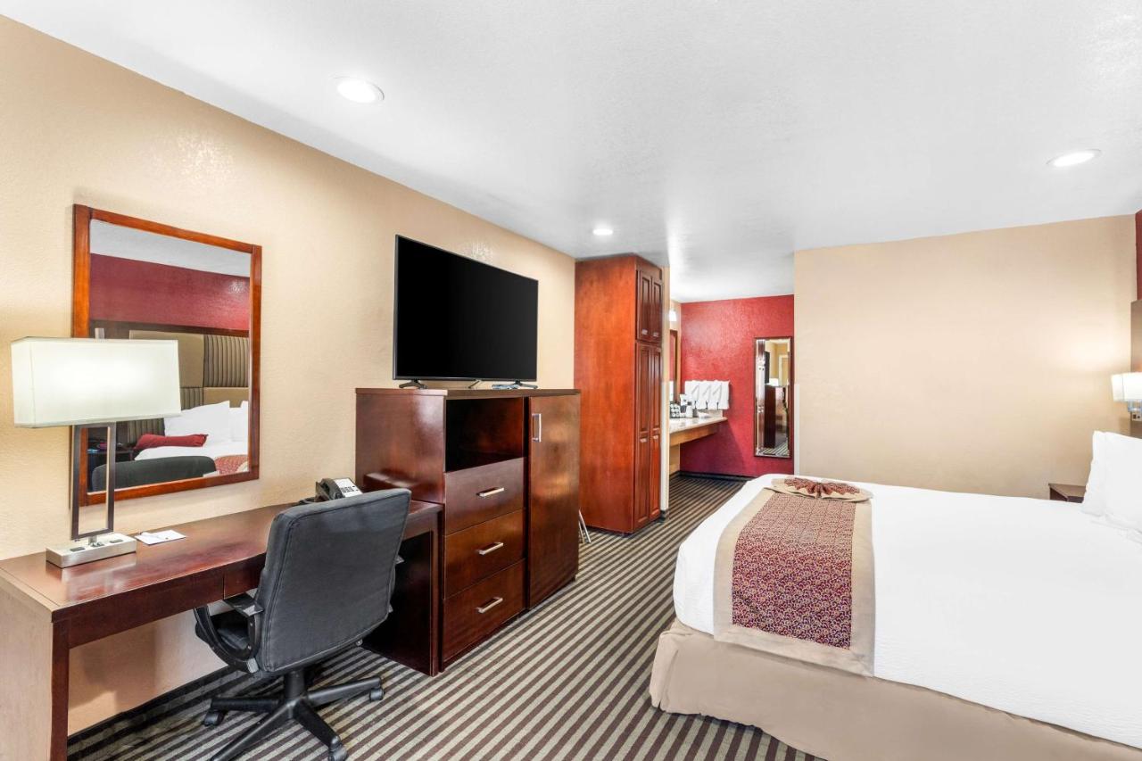 | Best Western Plus Yosemite Way Station