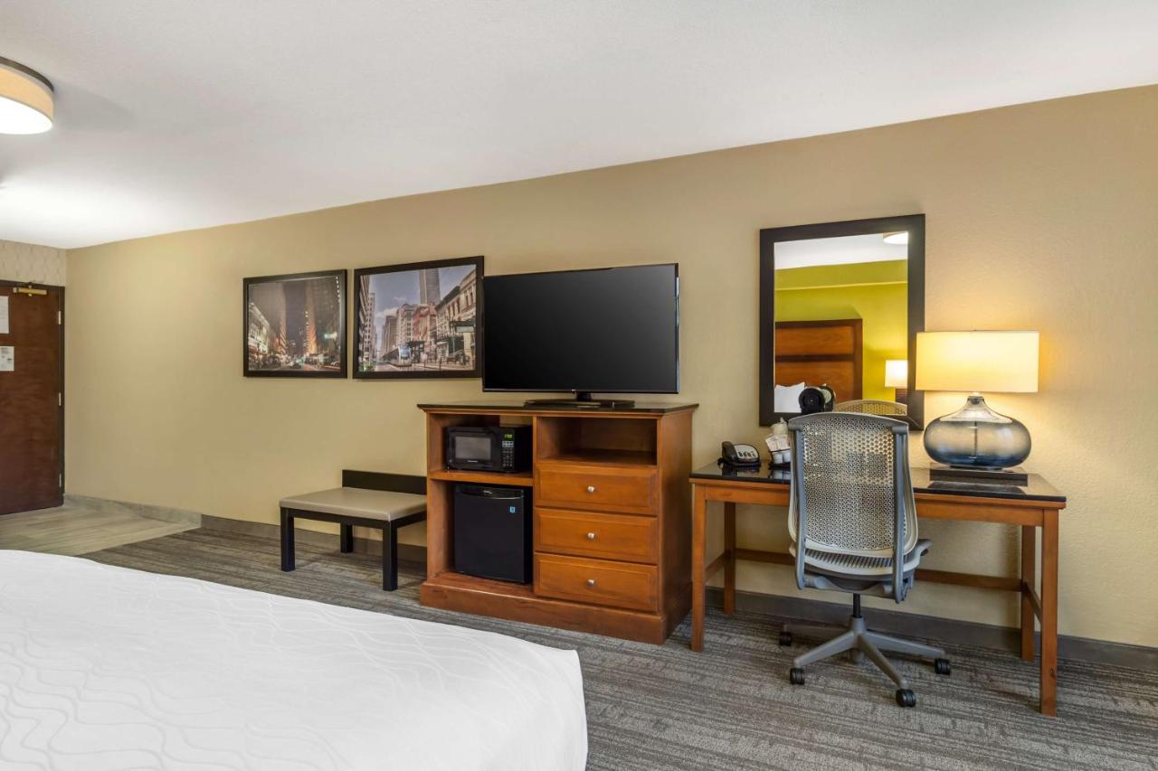 King Room with Sofa Bed at Best Western Plus Houston Energy Corridor