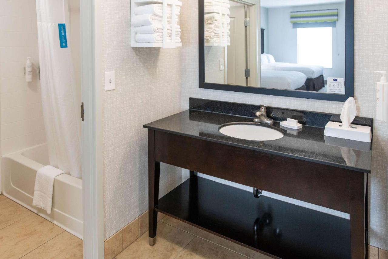 Two Queen Bed Studio at Hampton Inn & Suites Effingham