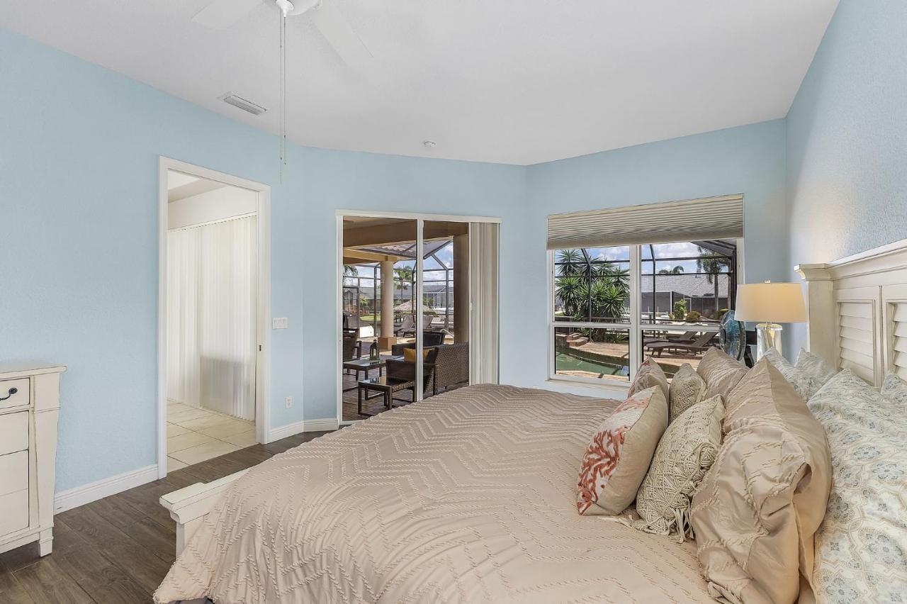 | Waterfront Villa Ocean Drive ID1431