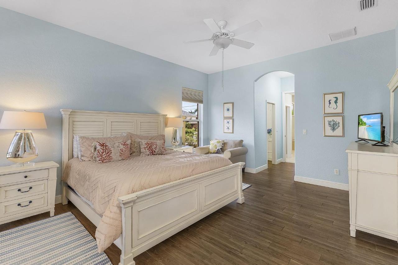 | Waterfront Villa Ocean Drive ID1431