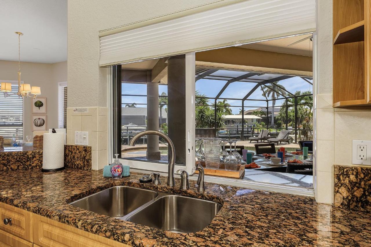 | Waterfront Villa Ocean Drive ID1431