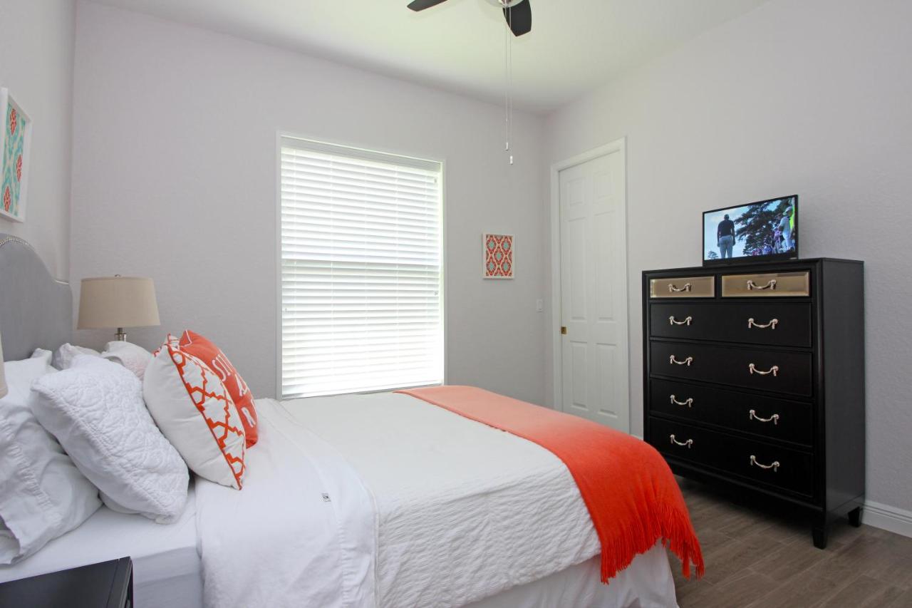 | Waterfront Villa Ocean Drive ID1431