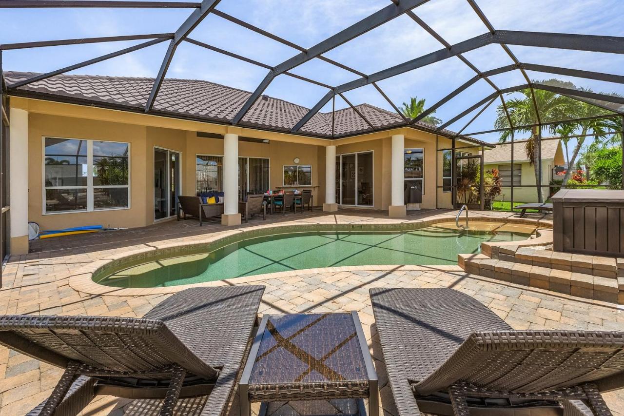  | Waterfront Villa Ocean Drive ID1431