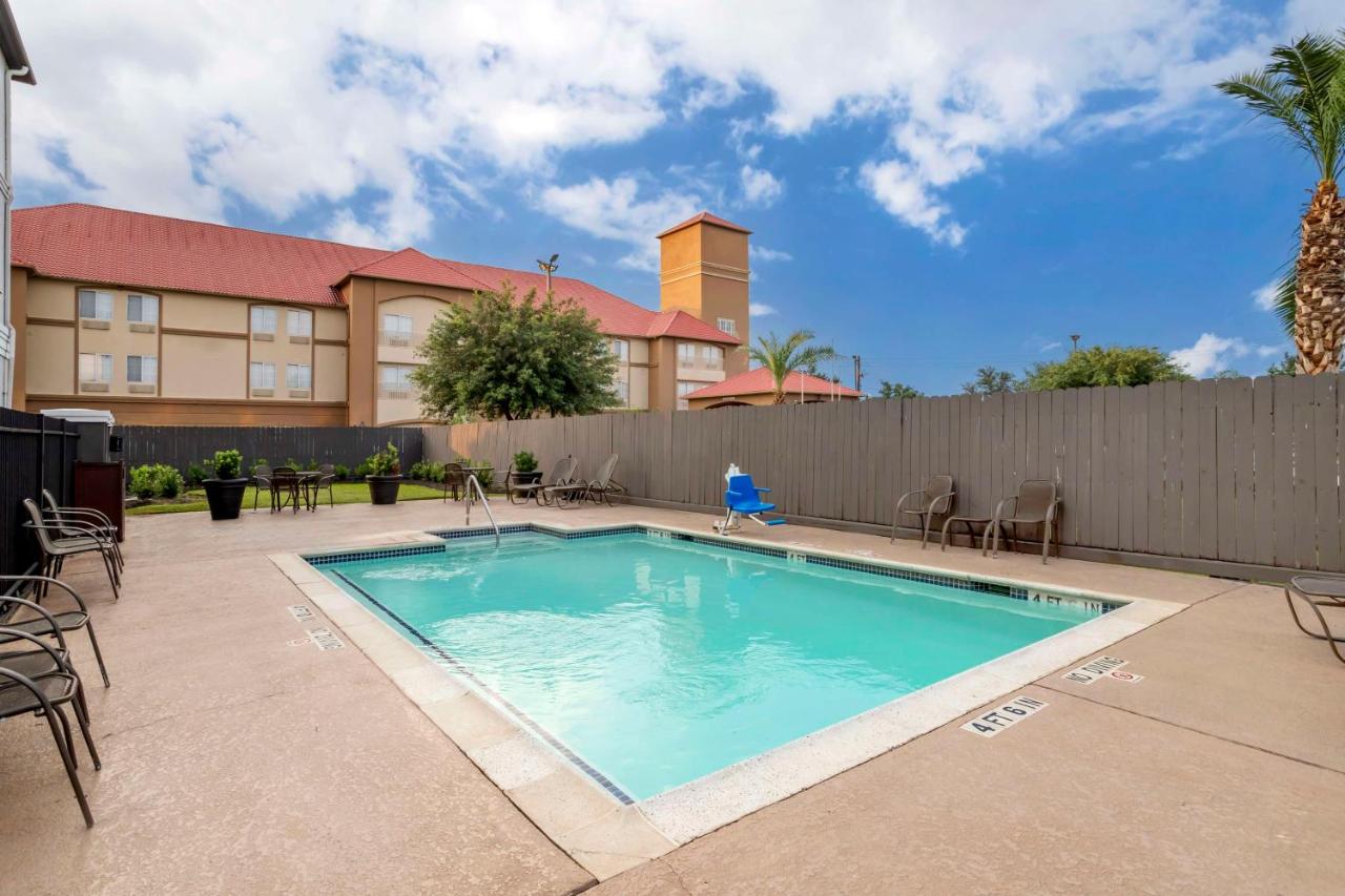  | Best Western Plus Hobby Airport Inn & Suites