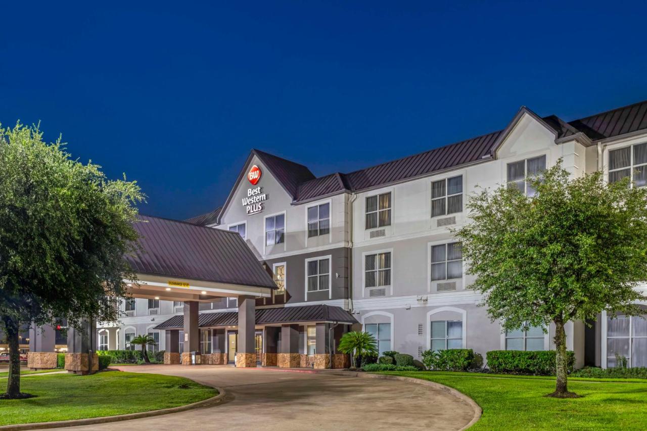  | Best Western Plus Hobby Airport Inn & Suites