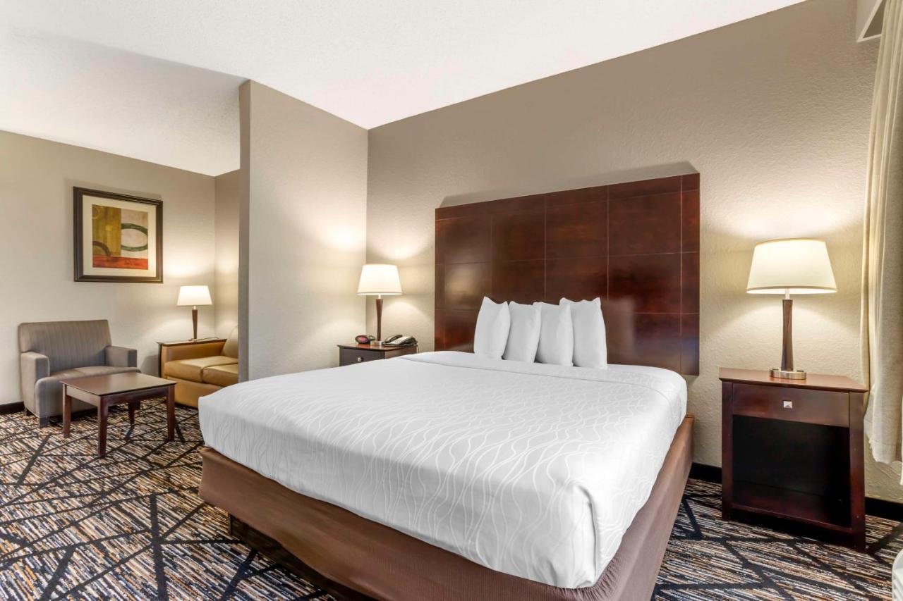  | Best Western Plus Hobby Airport Inn & Suites