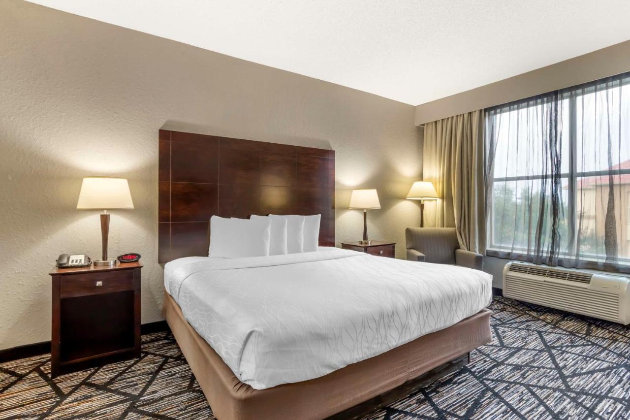  | Best Western Plus Hobby Airport Inn & Suites