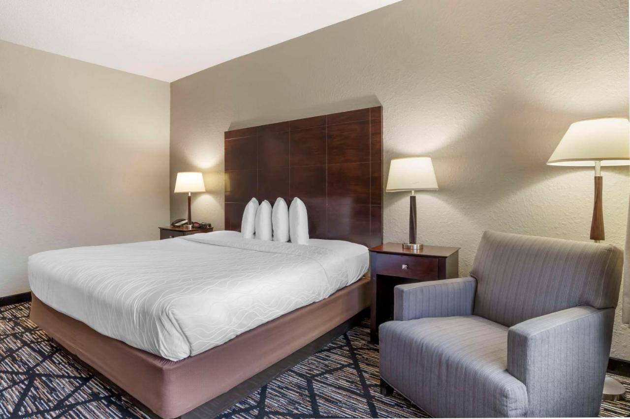  | Best Western Plus Hobby Airport Inn & Suites