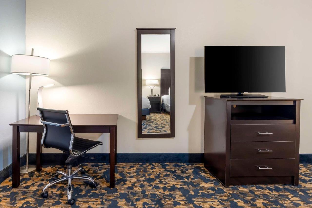 | Best Western Brentwood