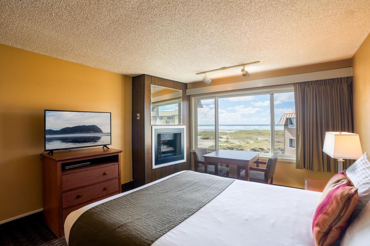 | Ebb Tide Oceanfront Inn
