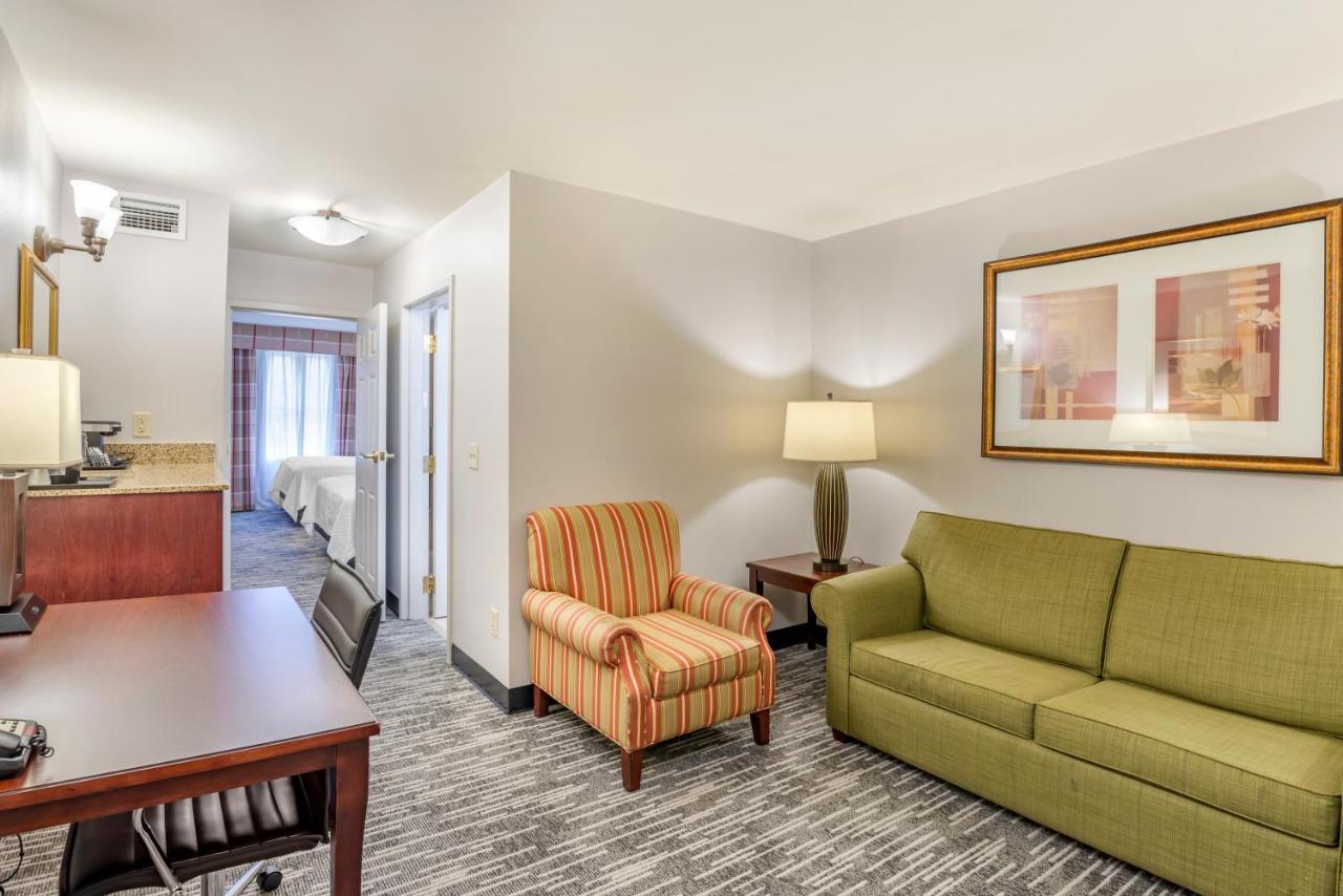 One-Bedroom Suite with Two Queen Beds - Non-Smoking at Country Inn & Suites by Radisson, Ashland - Hanover, VA