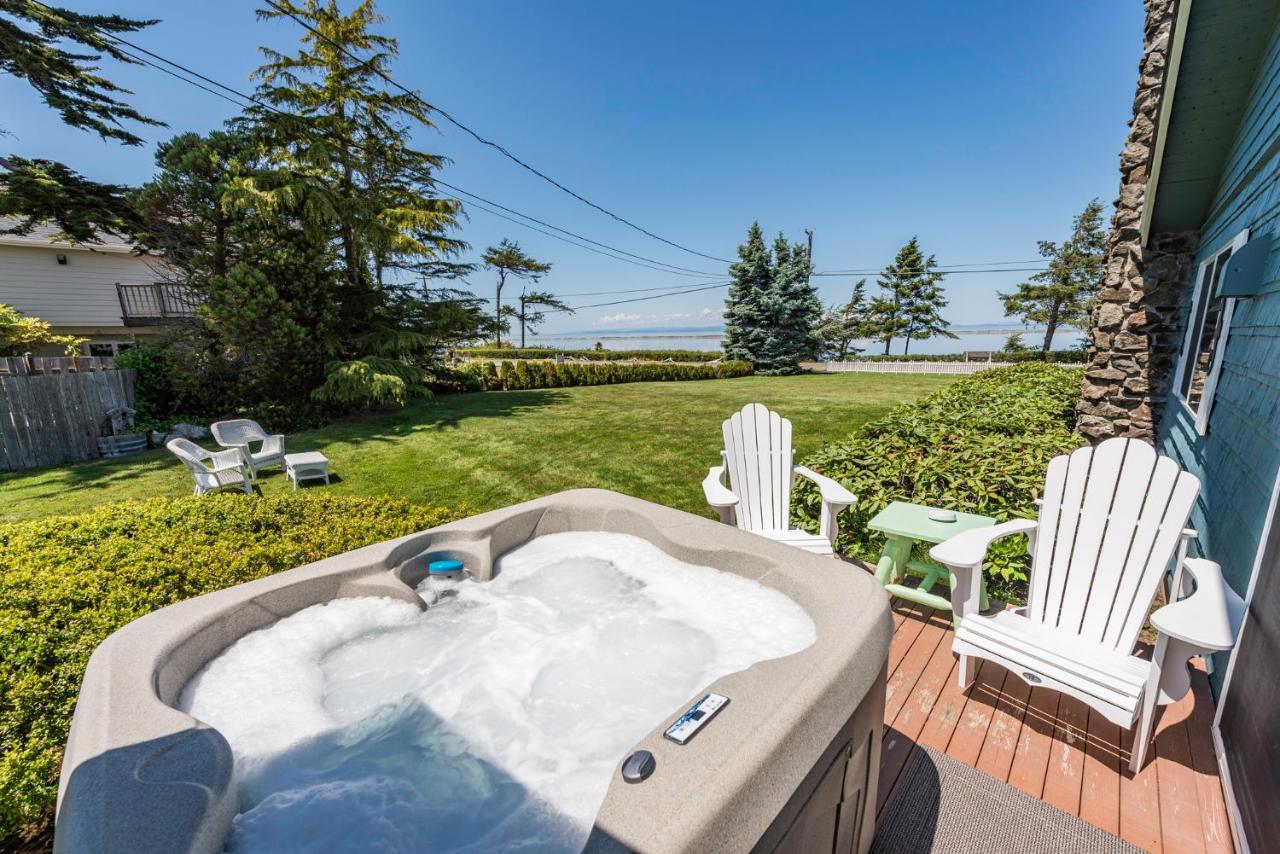 | Juan de Fuca Cottages