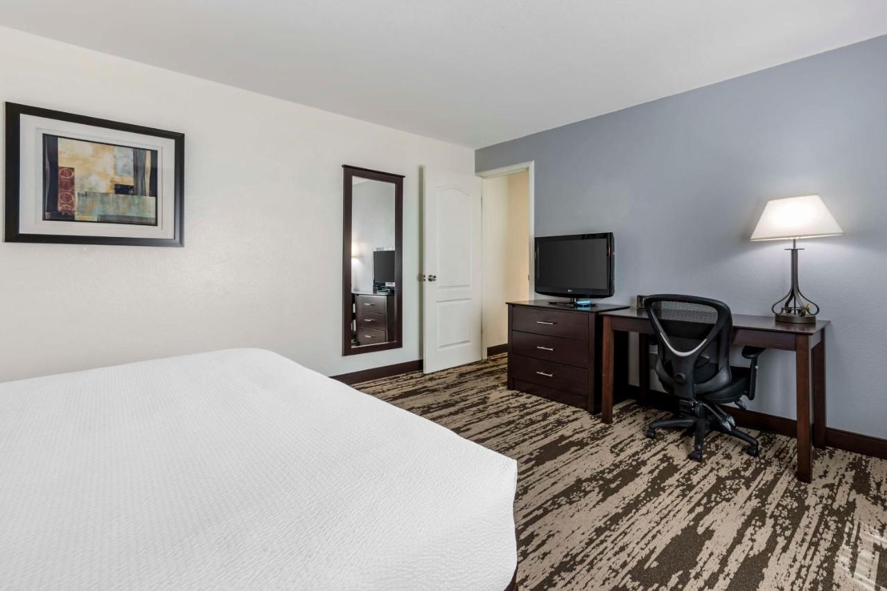 Family Suite - Non-Smoking at Best Western Prescottonian