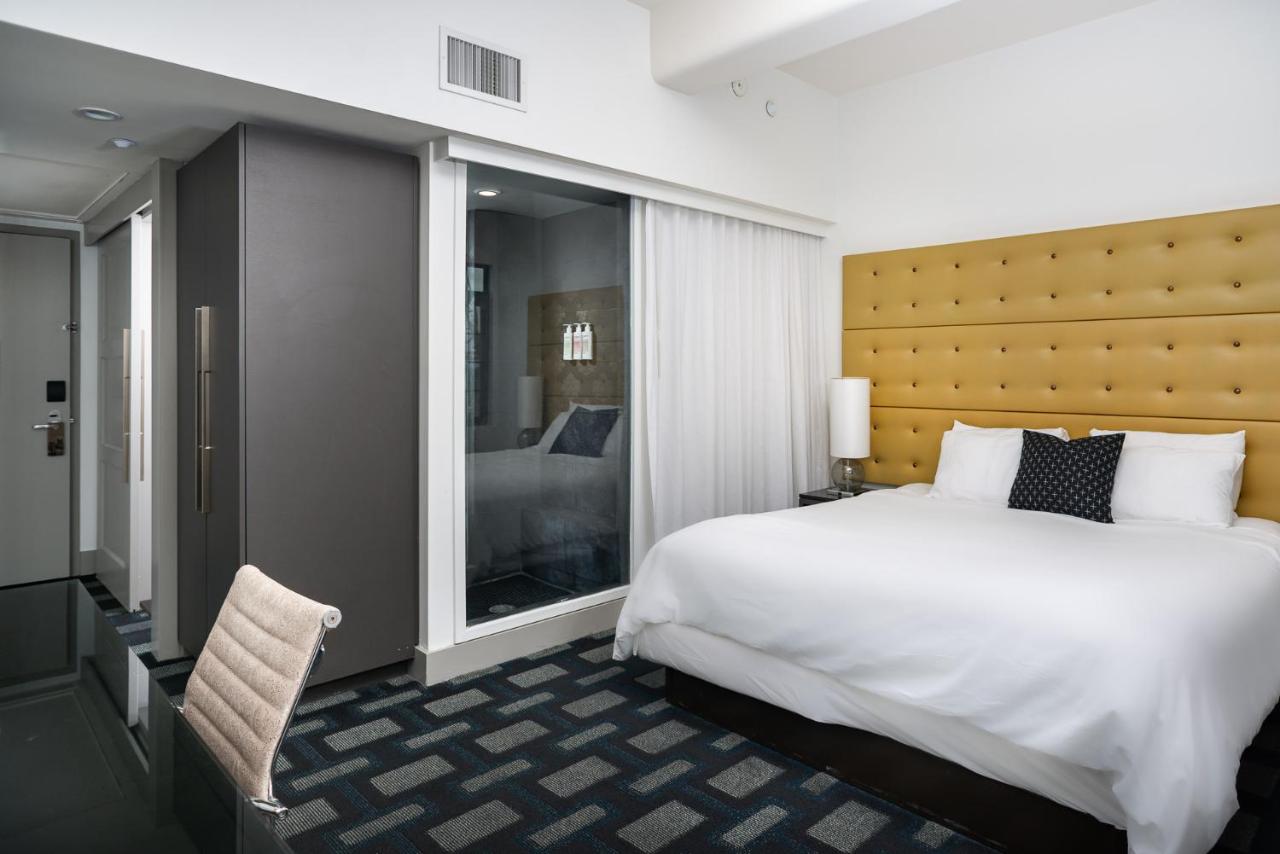  | Padre Hotel