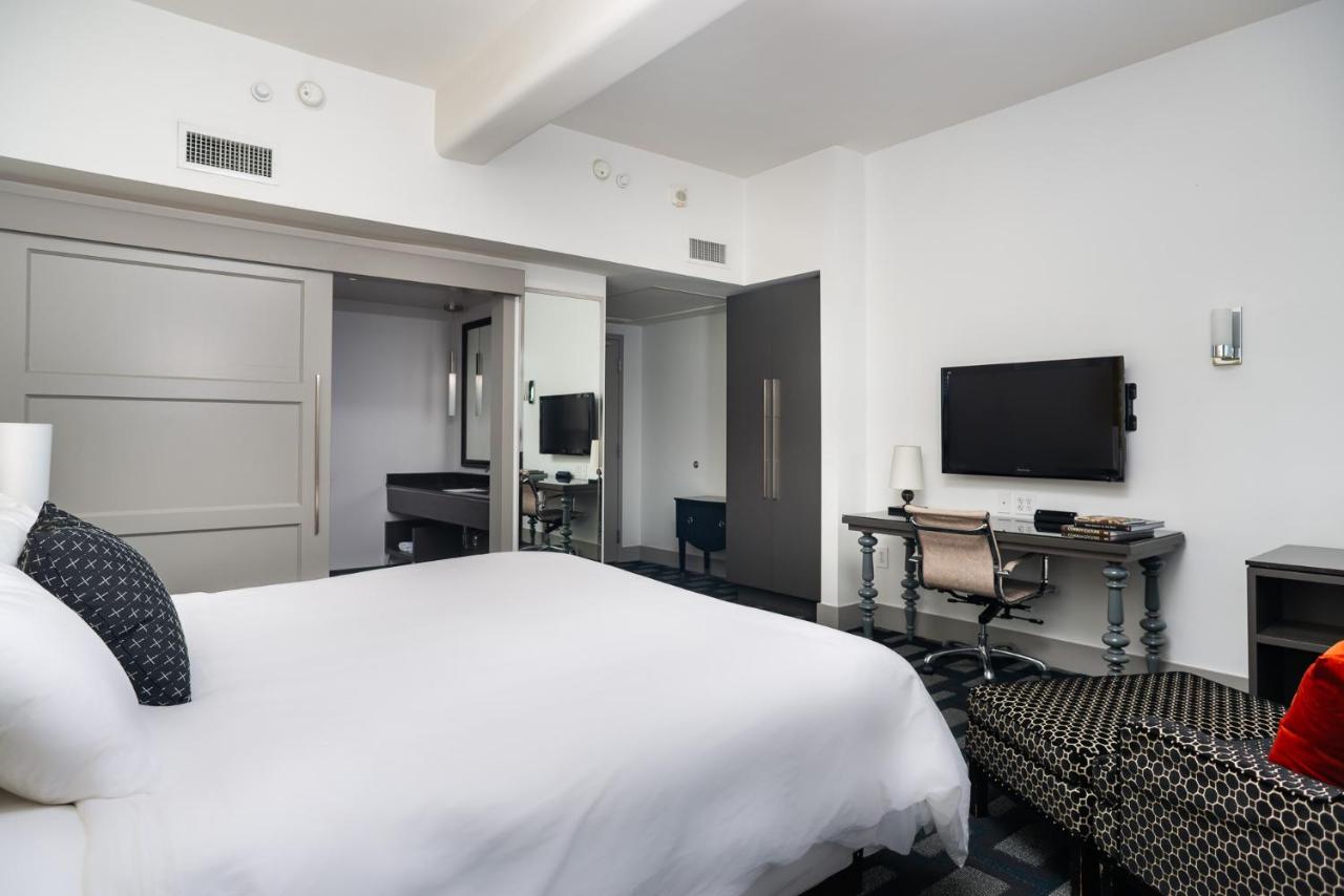  | Padre Hotel
