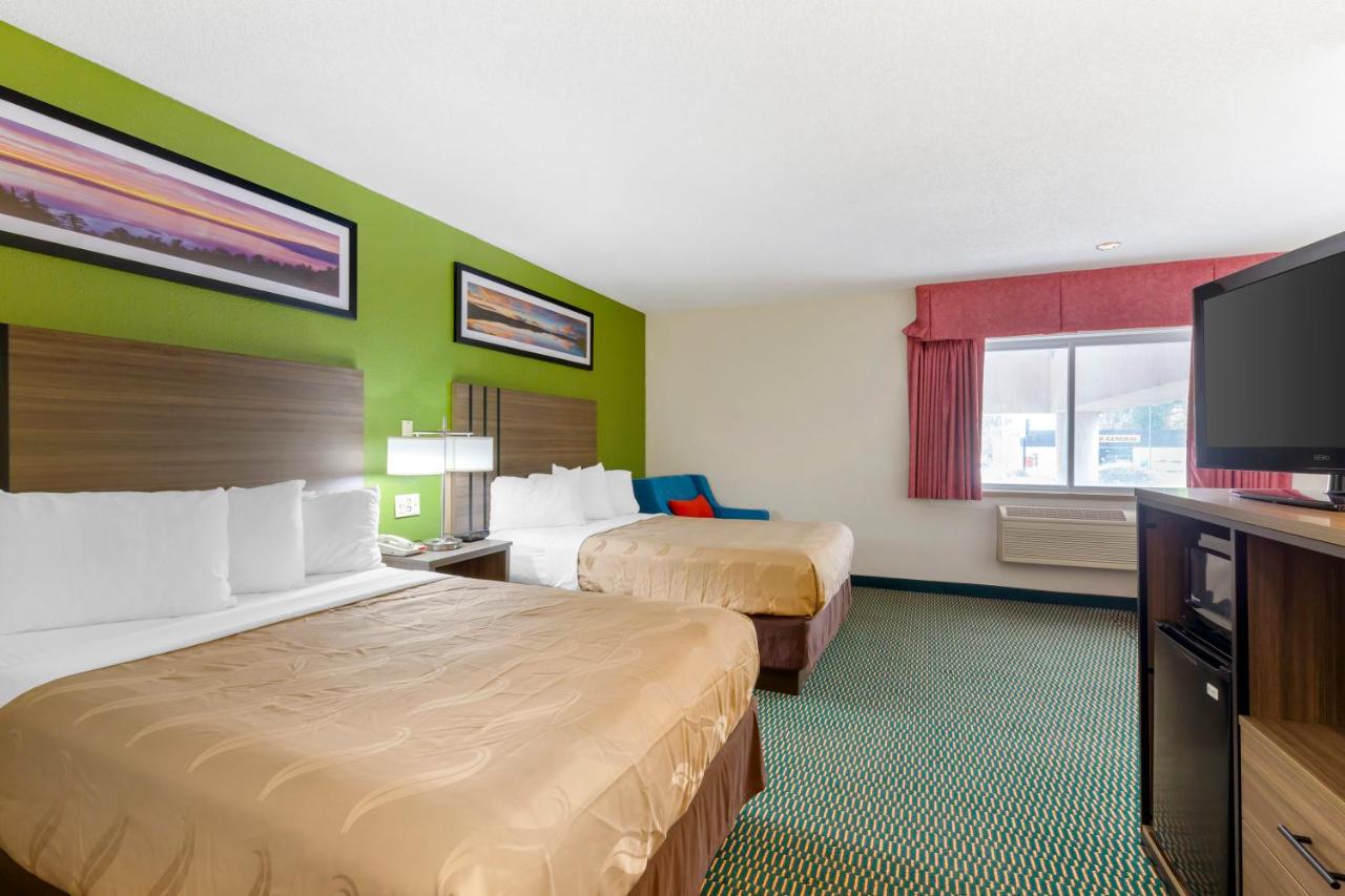 | Rodeway Inn Huron