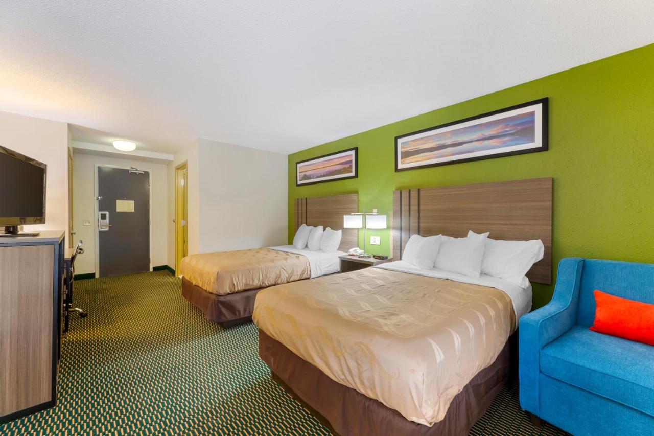 | Rodeway Inn Huron