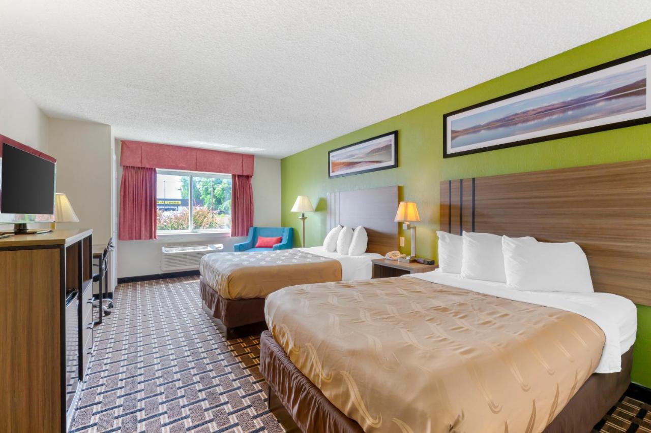 | Rodeway Inn Huron