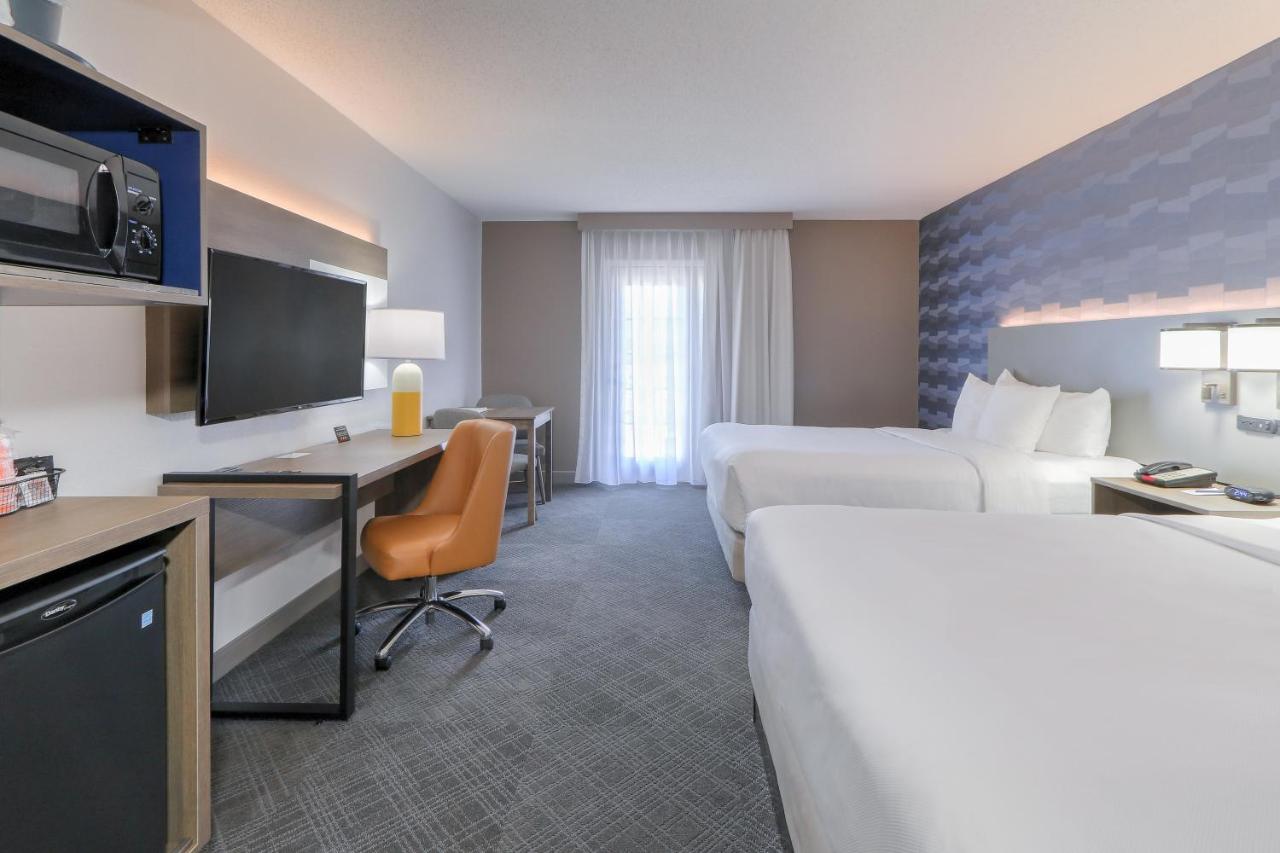 Queen Room with Two Queen Beds - Non-Smoking at Comfort Inn & Suites At Dollywood Lane