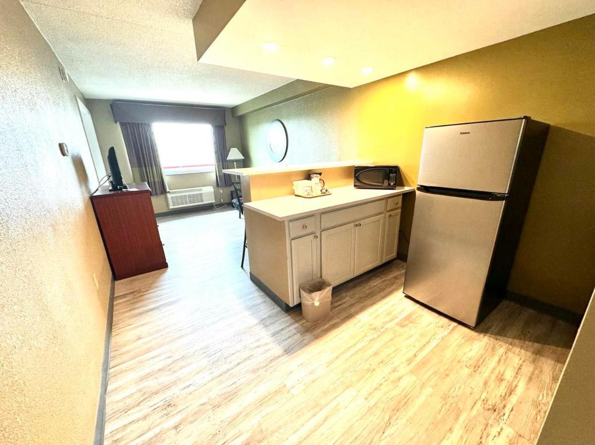 Queen Room with Kitchenette - Non-Smoking at Super 8 by Wyndham Frederick