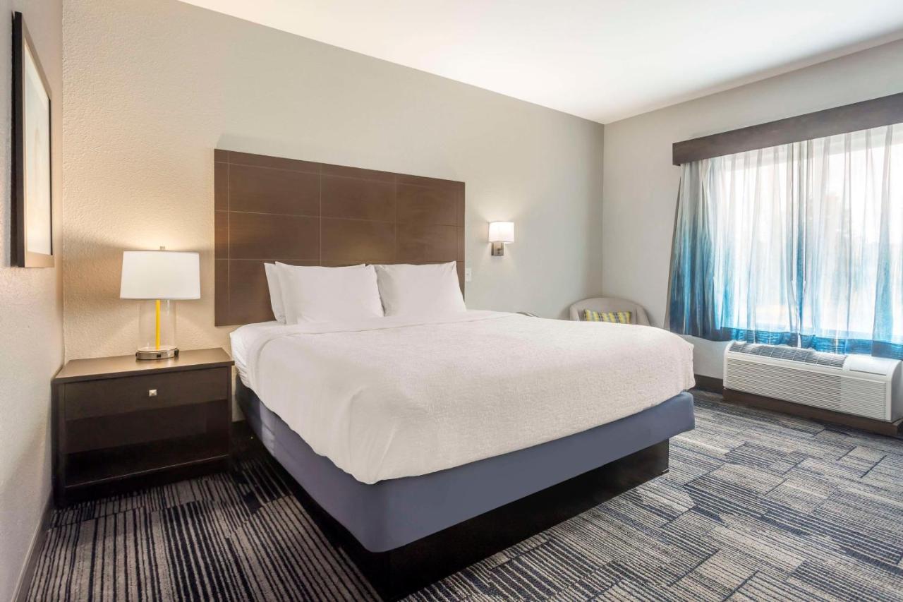 King Room - Non-Smoking at Best Western Plus Columbia Inn