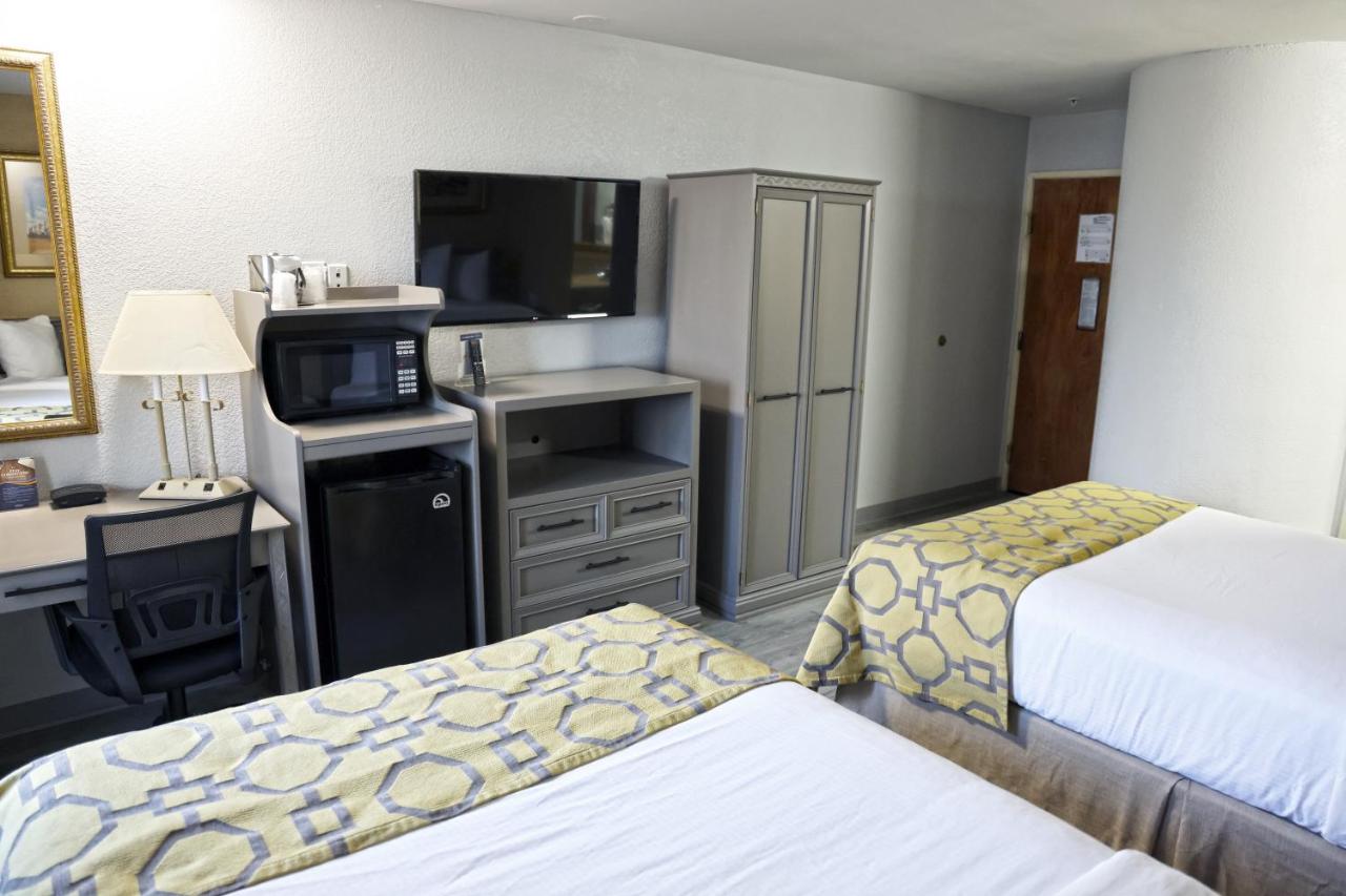 Double Room with Two Double Beds - Non-Smoking at Baymont by Wyndham Barstow Historic Route 66