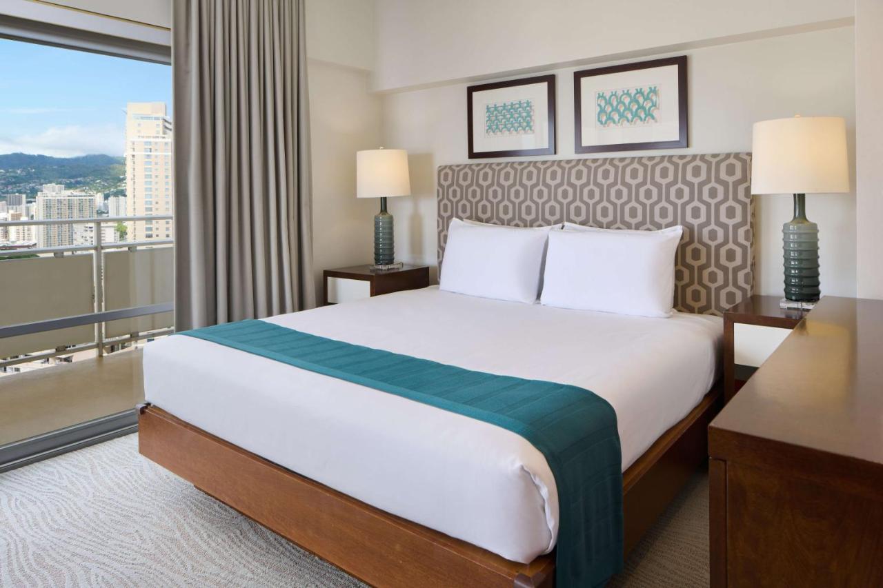 Room Selected at Check-In at Ilikai Hotel & Luxury Suites