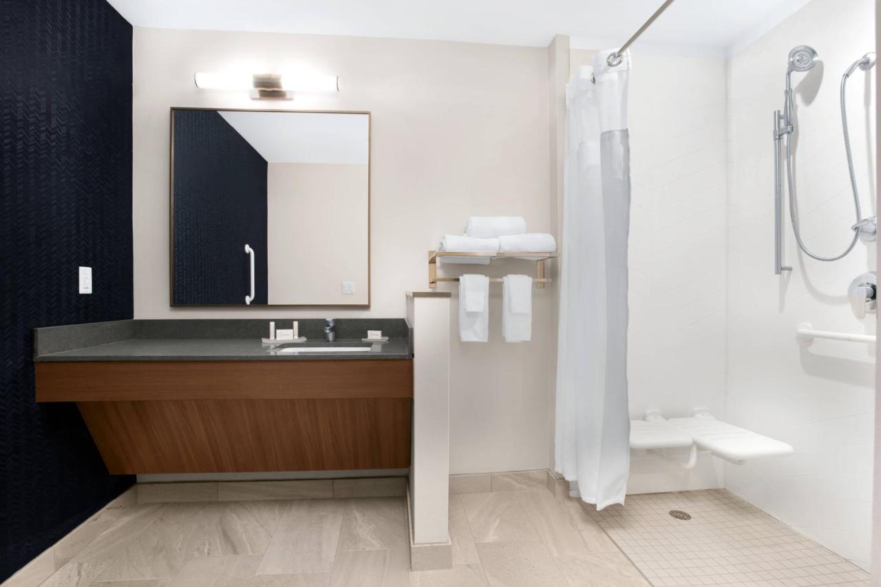 | Fairfield Inn & Suites by Marriott Daytona Beach Speedway/Airport