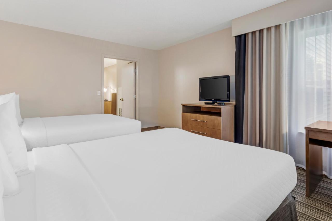 One-Bedroom Suite with Two Queen Beds - Disability Access/Non-Smoking at Country Inn & Suites by Radisson, Annapolis, MD