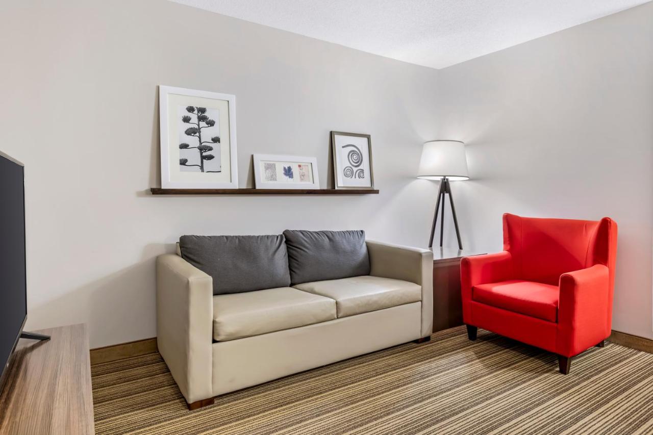 One-Bedroom Premium King Suite - Pet Friendly/Non-Smoking at Country Inn & Suites by Radisson, Annapolis, MD