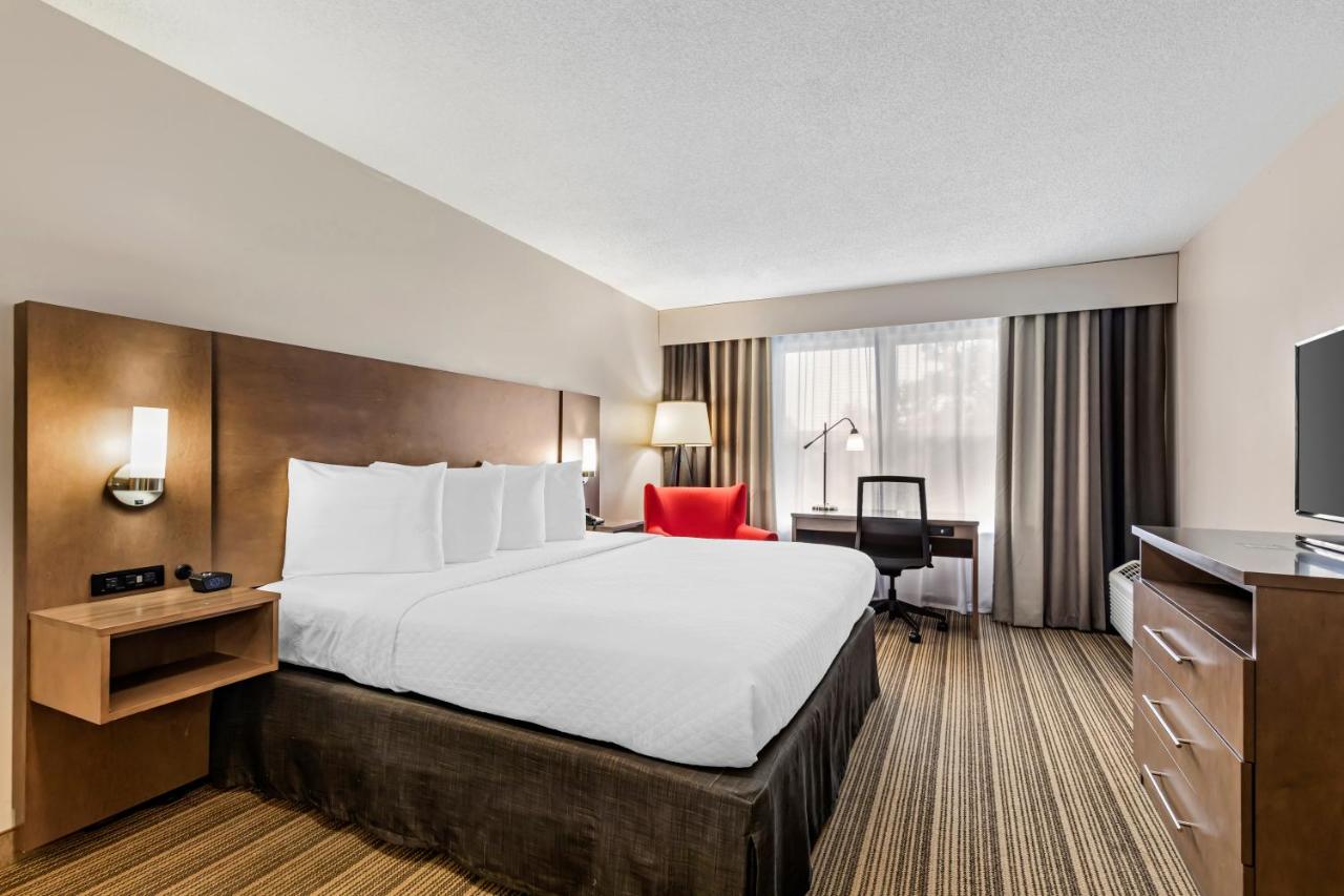 Whirlpool King Suite - Non-Smoking at Country Inn & Suites by Radisson, Annapolis, MD