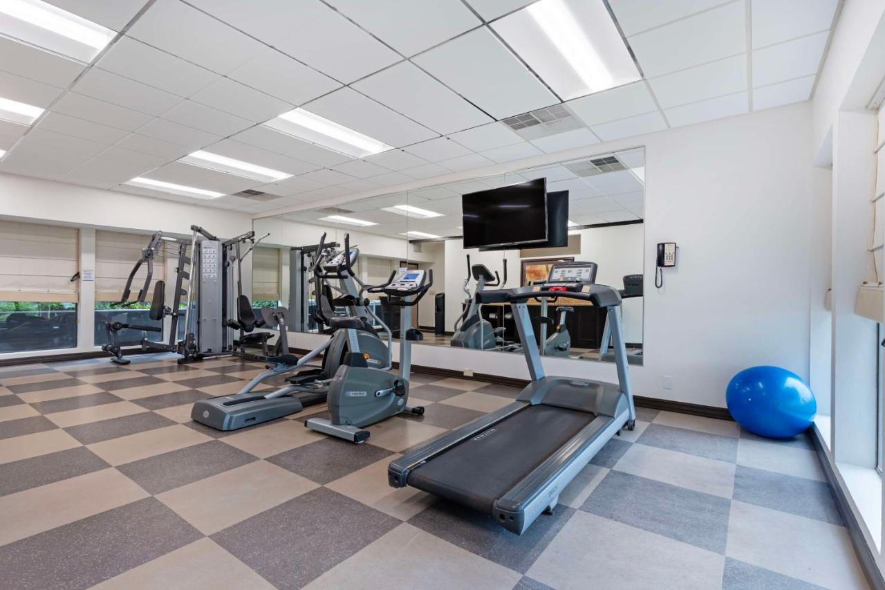 | Best Western Plus Inn At The Vines