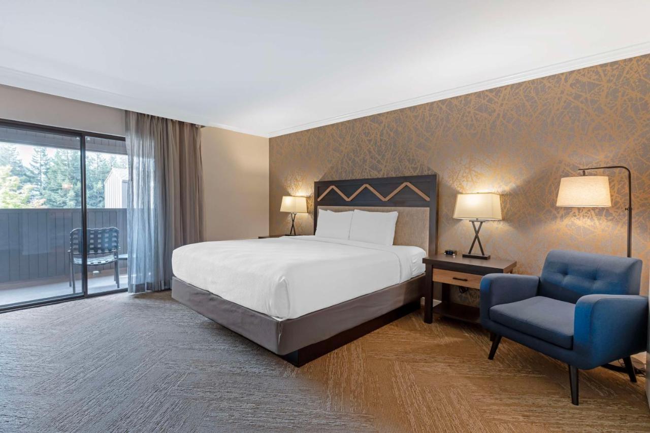 | Best Western Plus Inn At The Vines