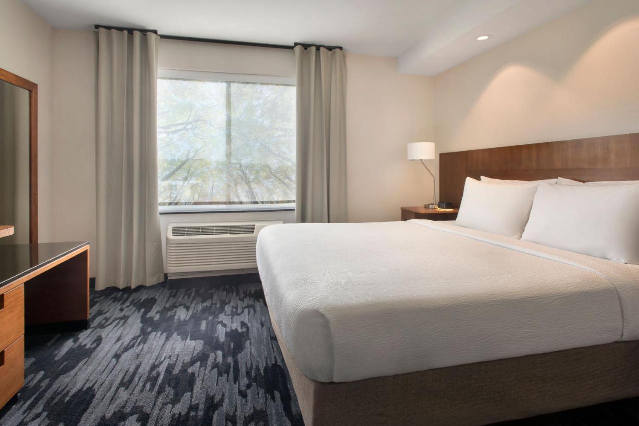 | Fairfield Inn & Suites Watertown Thousand Islands
