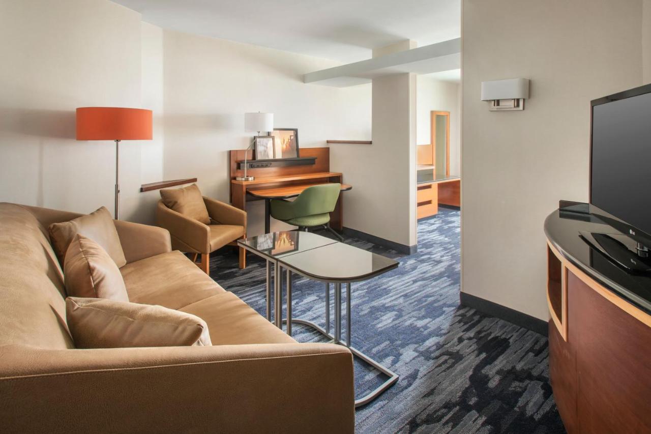 | Fairfield Inn & Suites Watertown Thousand Islands