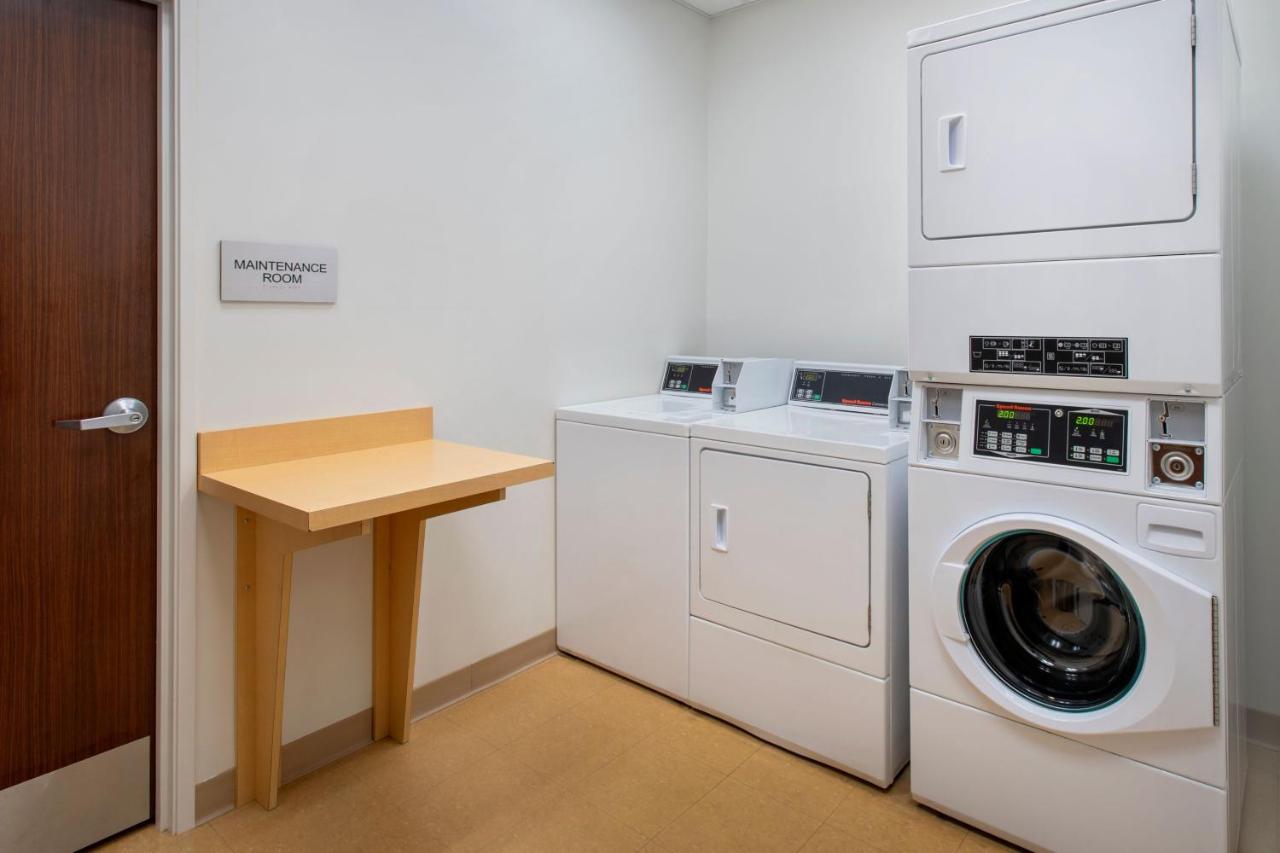 | Fairfield Inn & Suites Watertown Thousand Islands