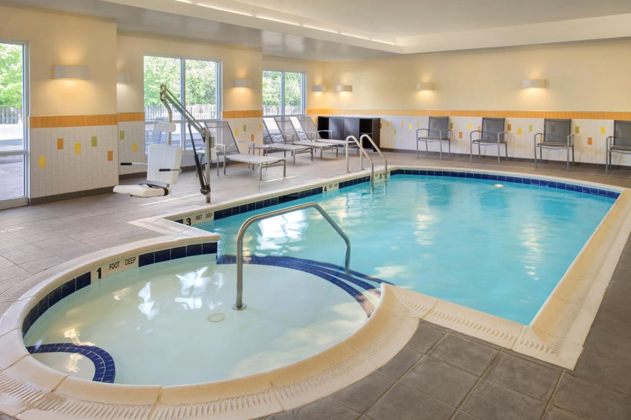 | Fairfield Inn & Suites Watertown Thousand Islands