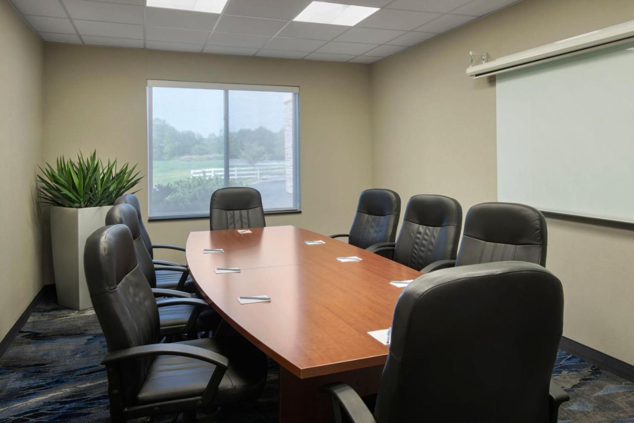 | Fairfield Inn & Suites Watertown Thousand Islands