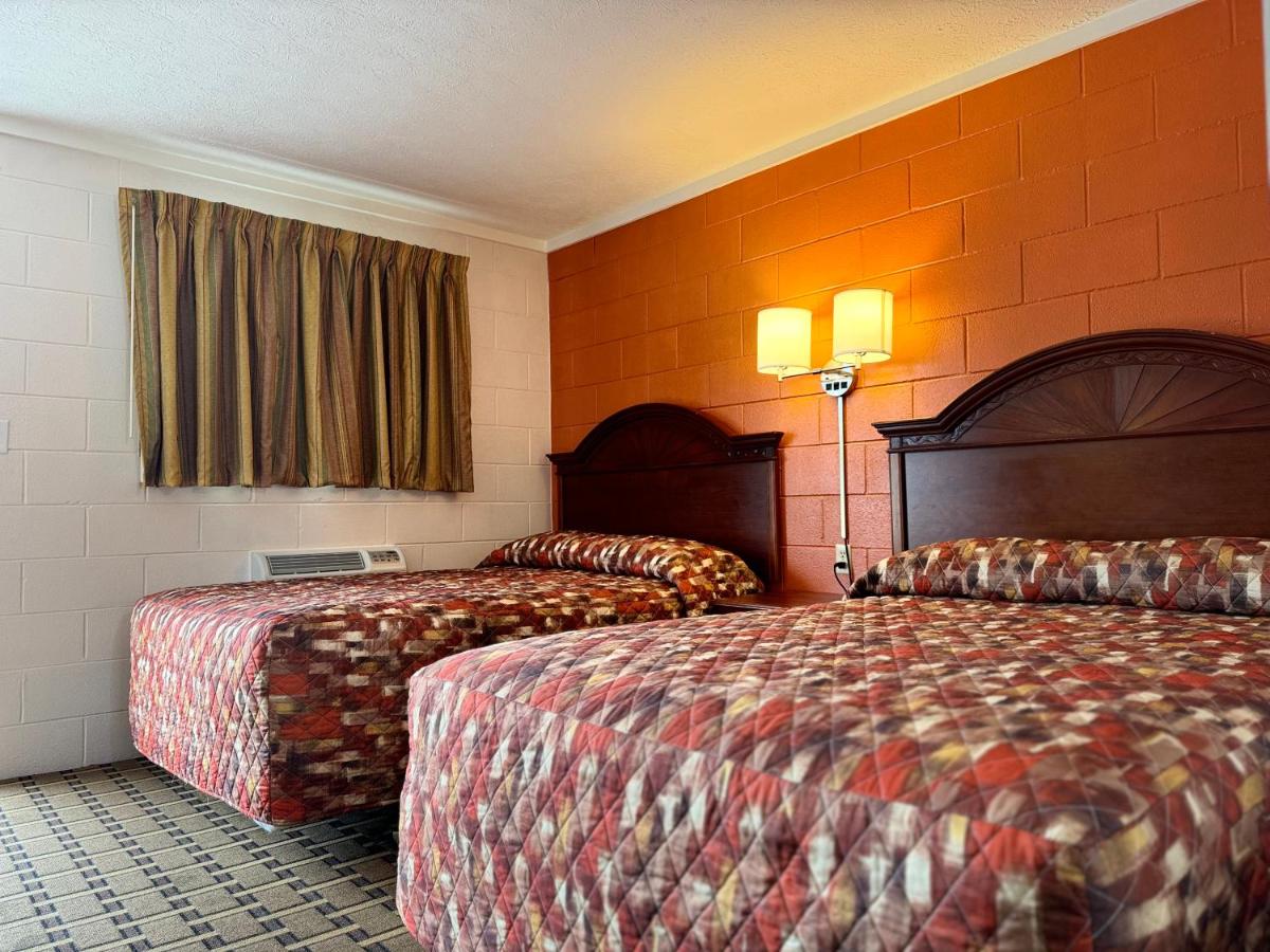 | Economy Inn