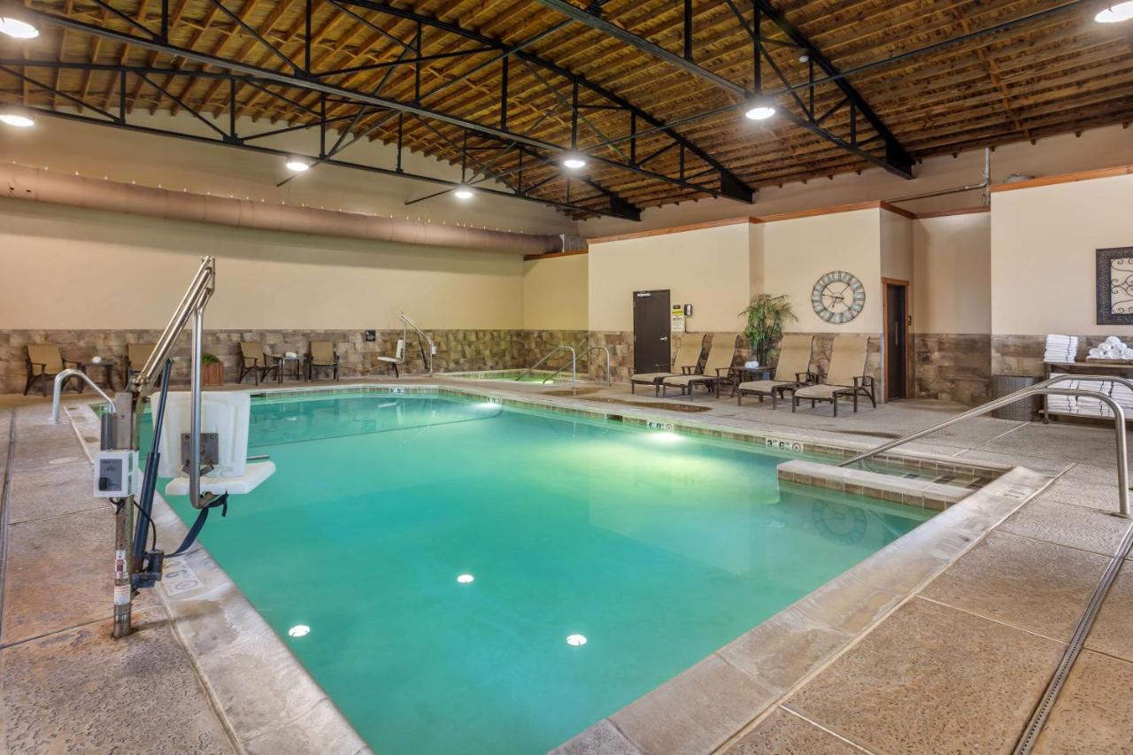 | Best Western Plus Intercourse Village Inn