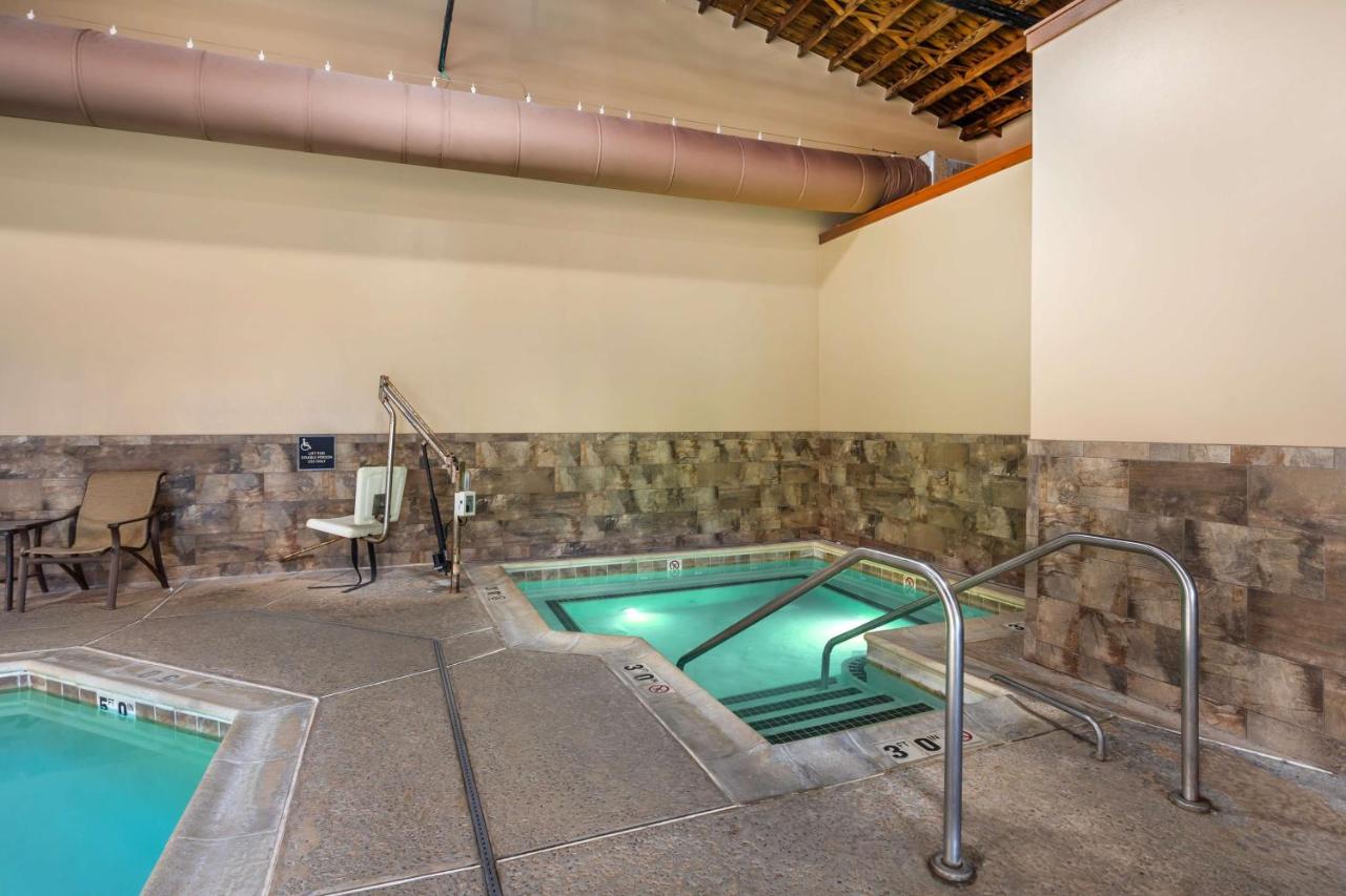 | Best Western Plus Intercourse Village Inn