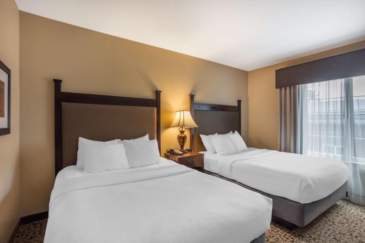 | Best Western Plus Intercourse Village Inn