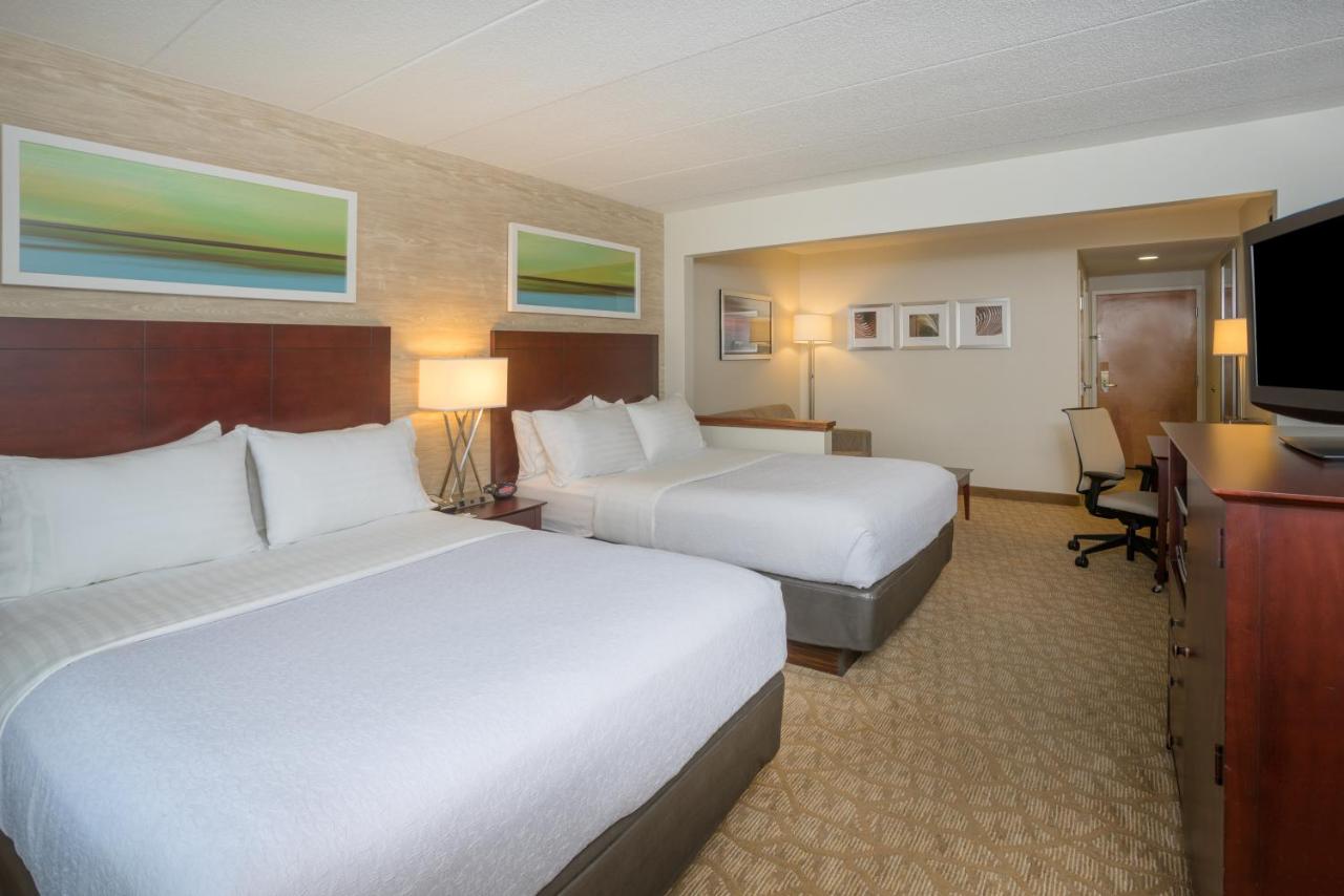 | Holiday Inn Baltimore BWI Airport, an IHG Hotel