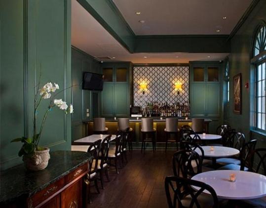 | Hotel Provincial