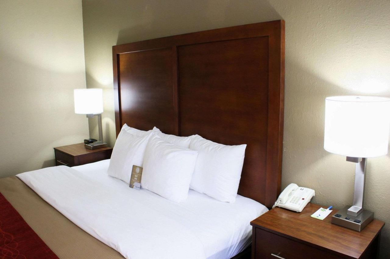 King Room - Non-Smoking at Comfort Inn Ellensburg