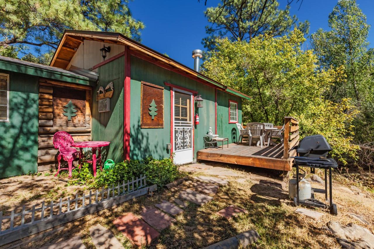 | Apple Creek Cottages