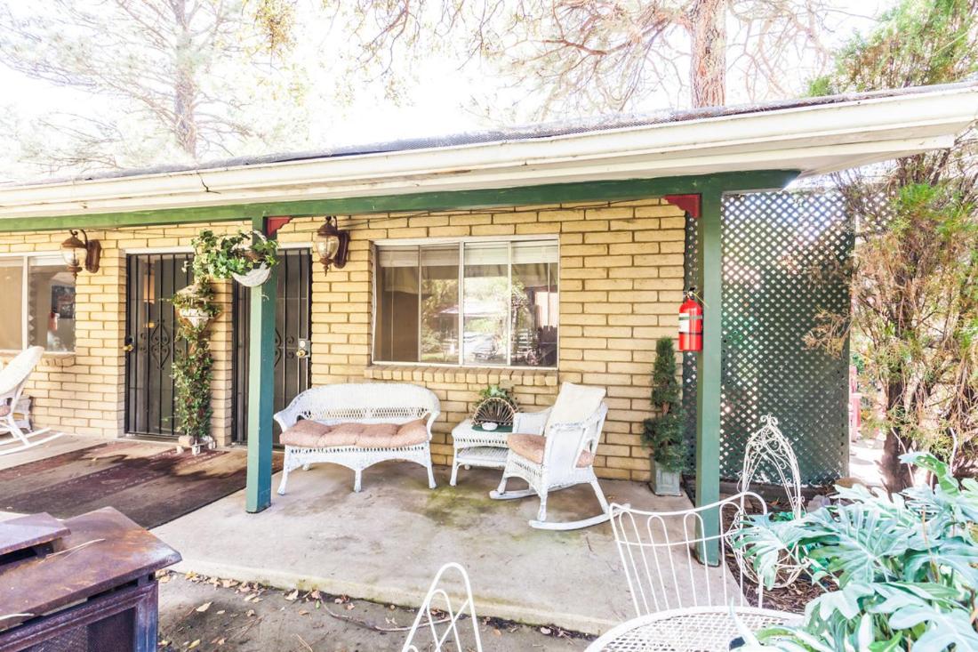 | Apple Creek Cottages