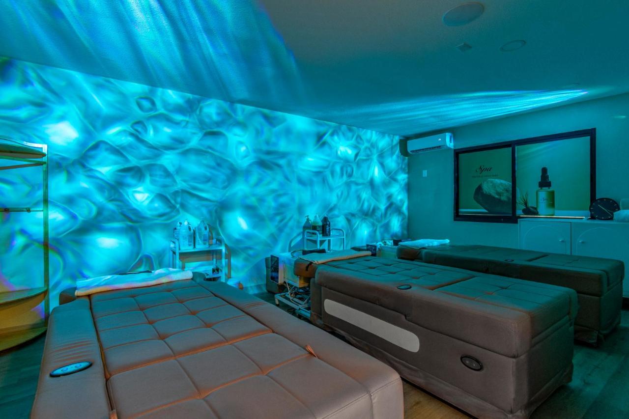 Serene Vegas Boutique Hotel
